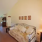 Monticelli Bed & Breakfast 3*